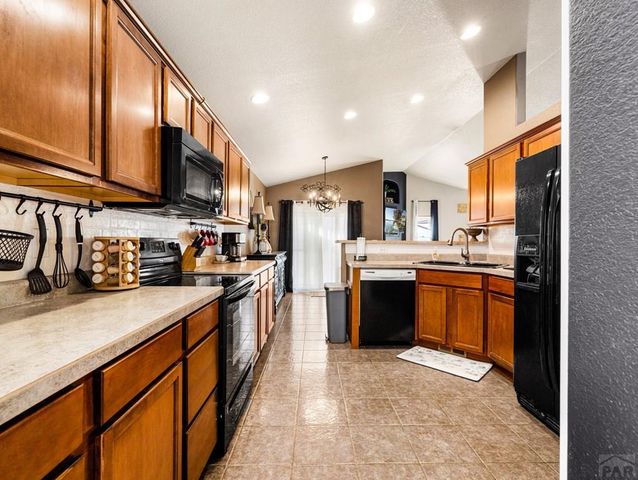 1140 W Shenandoah Dr, Pueblo West, CO 81007