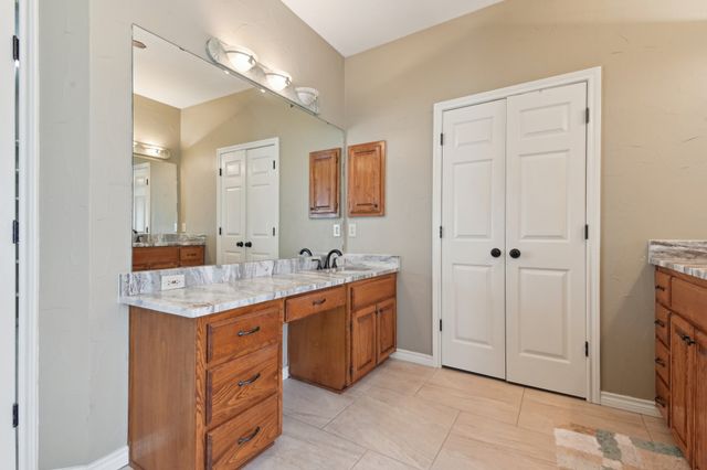 9773 Sunset Drive, Lavon, TX 75166