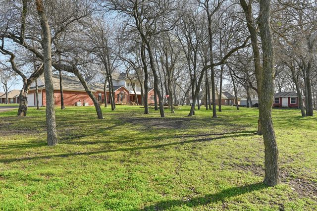 9773 Sunset Drive, Lavon, TX 75166