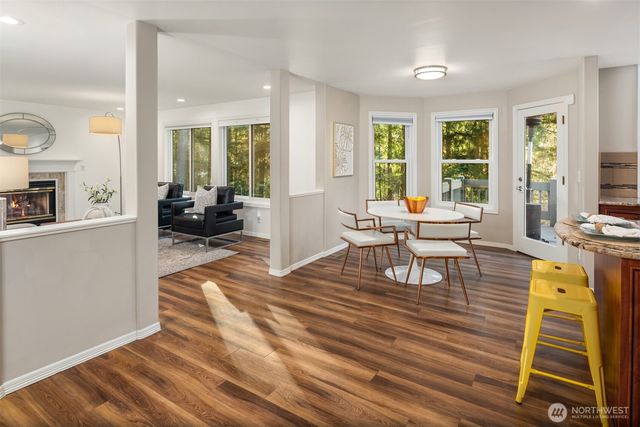 3233 241st Avenue SE, Sammamish, WA 98029