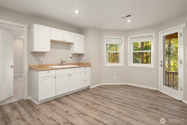 3233 241st Avenue SE, Sammamish, WA 98029