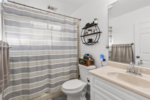 1723 Emeric Ave, San Pablo, CA 94806