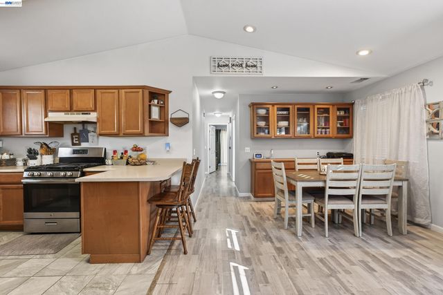 1723 Emeric Ave, San Pablo, CA 94806