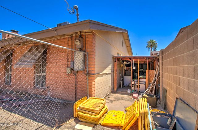 7130 N 23RD Avenue, Phoenix, AZ 85021
