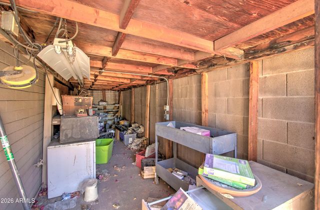 7130 N 23RD Avenue, Phoenix, AZ 85021
