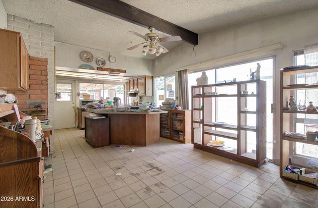 7130 N 23RD Avenue, Phoenix, AZ 85021