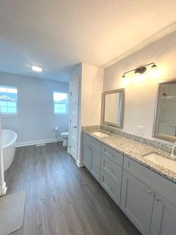 24509 S Saint Paul Avenue, Channahon, IL 60410