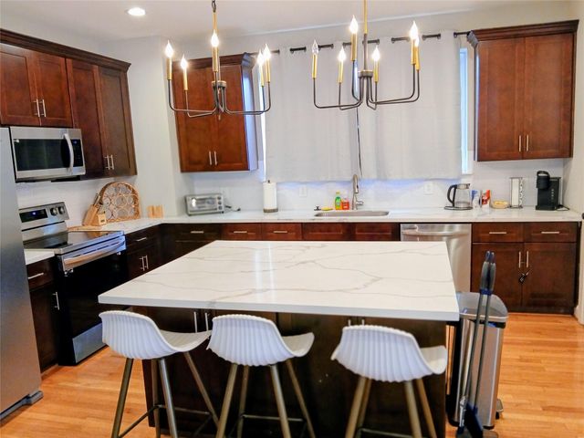 3333 Kilgore Street, Houston, TX 77021