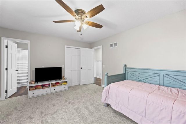 2925 Lowman Road, Smithville, MO 64089