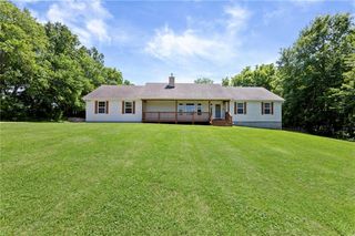 2925 Lowman Road, Smithville, MO 64089