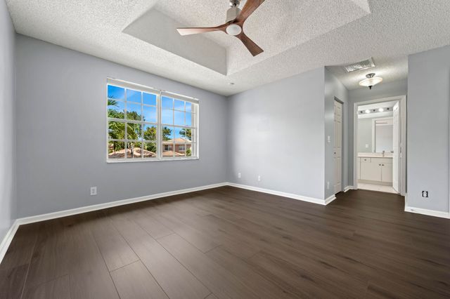 3464 Commodore Court, West Palm Beach, FL 33411