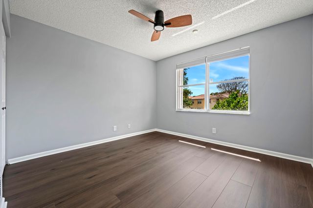 3464 Commodore Court, West Palm Beach, FL 33411