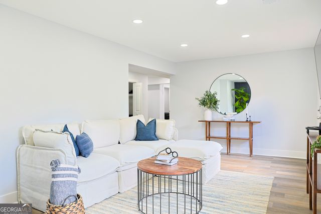 2184 Skye Isles Pass, Lawrenceville, GA 30045