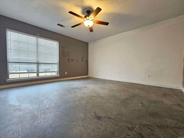 22 Applewood Dr., Cabot, AR 72023