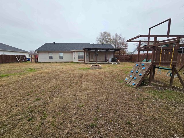 22 Applewood Dr., Cabot, AR 72023