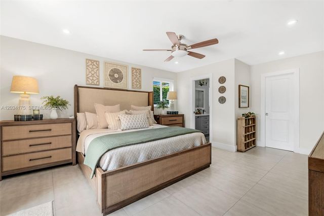 8601 Dundee Terrace, Miami Lakes, FL 33016