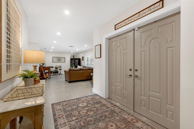 8601 Dundee Terrace, Miami Lakes, FL 33016
