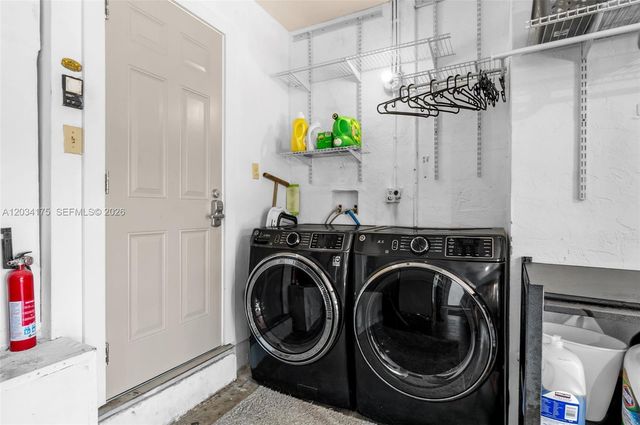 8601 Dundee Terrace, Miami Lakes, FL 33016