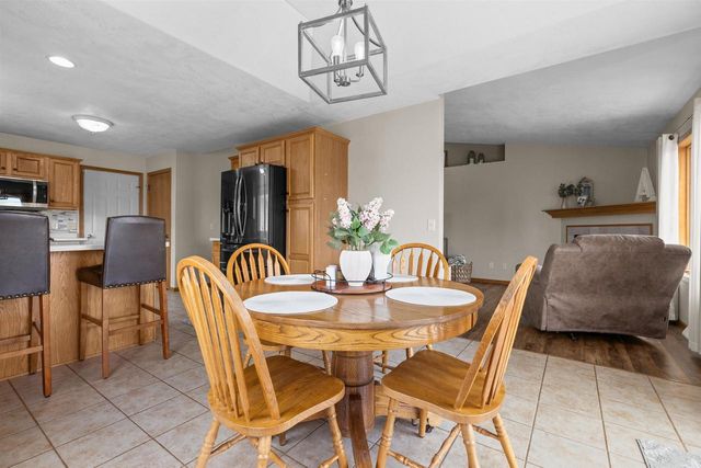 824 S MILL STREET, Hortonville, WI 54944