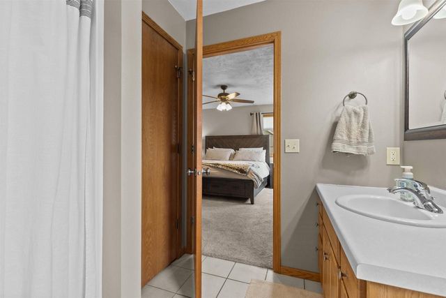 824 S MILL STREET, Hortonville, WI 54944