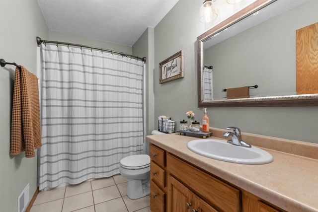 824 S MILL STREET, Hortonville, WI 54944
