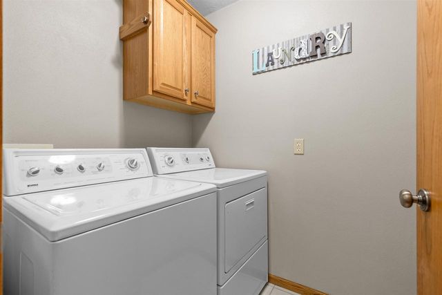 824 S MILL STREET, Hortonville, WI 54944