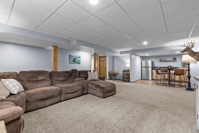 824 S MILL STREET, Hortonville, WI 54944