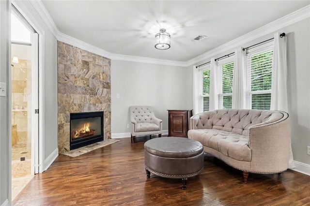 1135 Jennifer Oaks Drive, Alpharetta, GA 30004