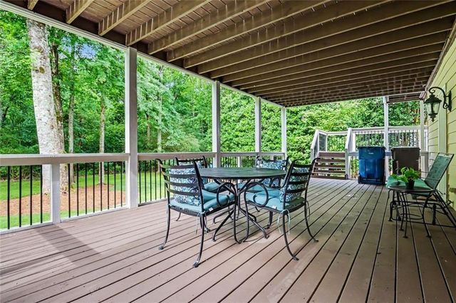 1135 Jennifer Oaks Drive, Alpharetta, GA 30004