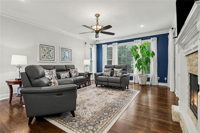 1135 Jennifer Oaks Drive, Alpharetta, GA 30004