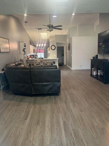 96 Sausalito Circle, Boynton Beach, FL 33436