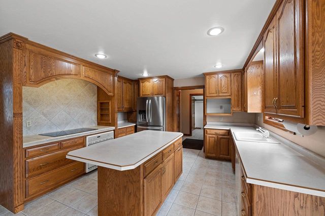 810 WINDOVER COURT, Green Bay, WI 54313
