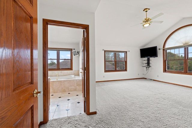 810 WINDOVER COURT, Green Bay, WI 54313