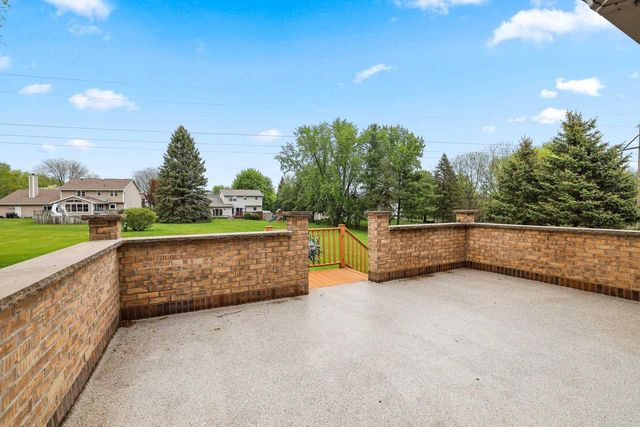 810 WINDOVER COURT, Green Bay, WI 54313