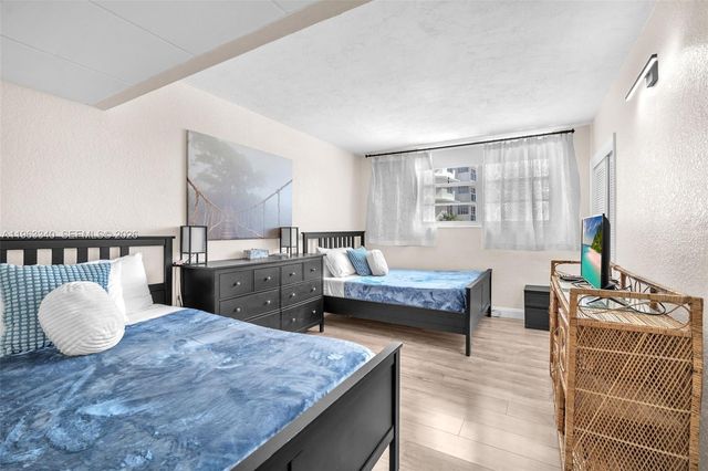 3801 S Ocean Dr 2W, Hollywood, FL 33019