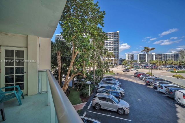 3801 S Ocean Dr 2W, Hollywood, FL 33019