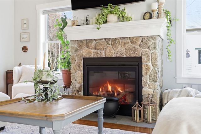 28 White Clover Trl, Plymouth, MA 02360