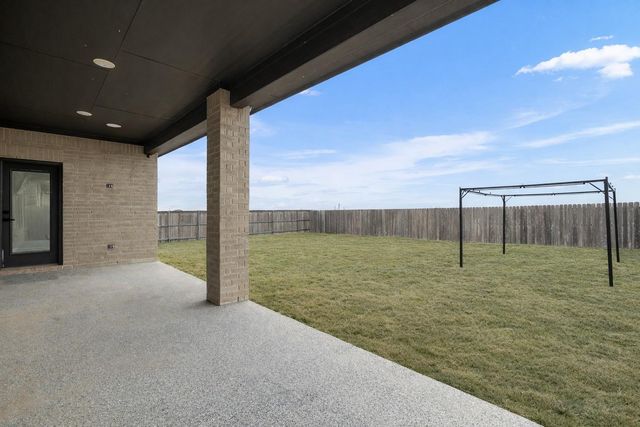2516 Walking Y RD, Georgetown, TX 78633