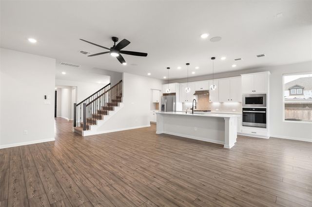 2516 Walking Y RD, Georgetown, TX 78633