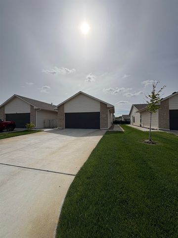 4545-4543 N Sandplum St, Wichita, KS 67205