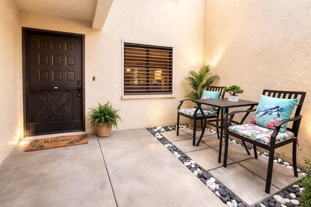 5216 LAKE VILLAGE DRIVE 71, Sarasota, FL 34235
