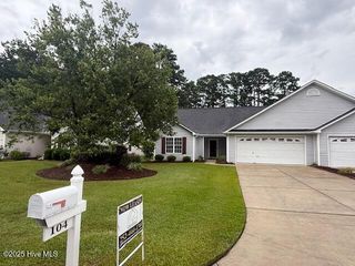 104 Tiger Woods Place, New Bern, NC 28560