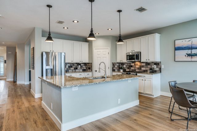 8826 Firebaugh Drive, Helotes, TX 78023