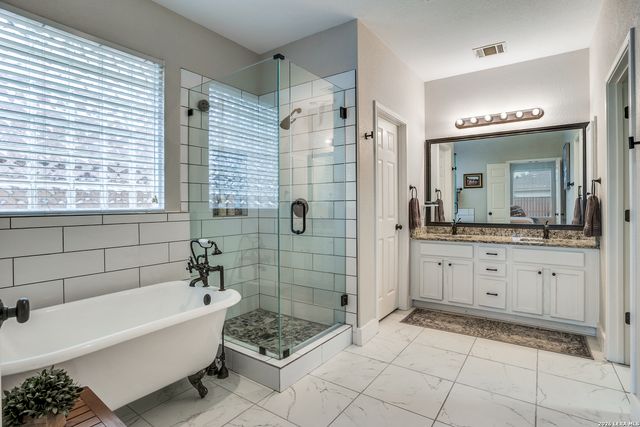 8826 Firebaugh Drive, Helotes, TX 78023