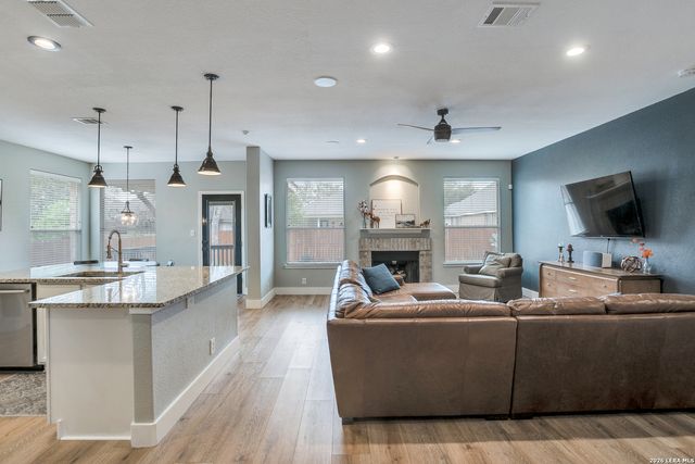 8826 Firebaugh Drive, Helotes, TX 78023