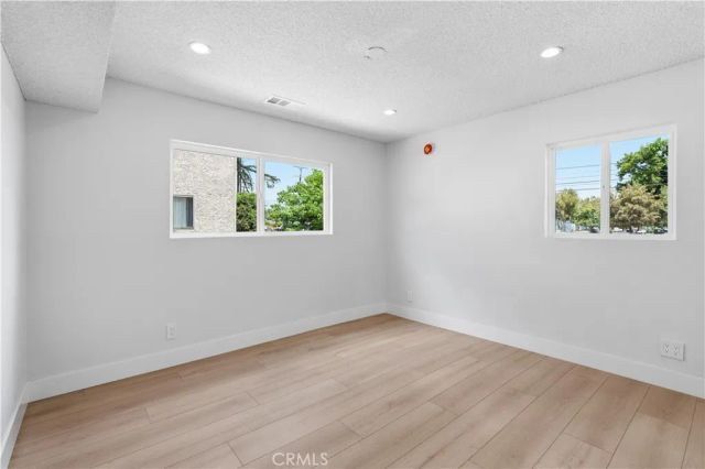 7439 Woodman Avenue 54, Van Nuys, CA 91405