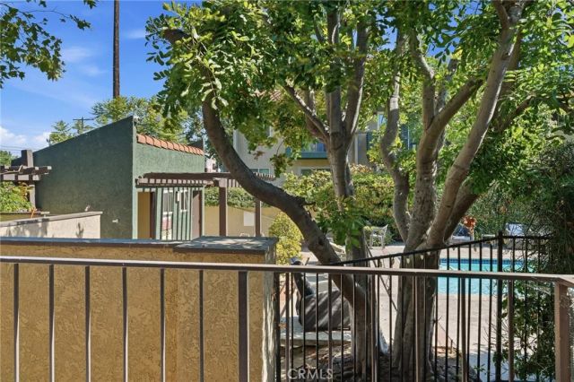 7439 Woodman Avenue 54, Van Nuys, CA 91405