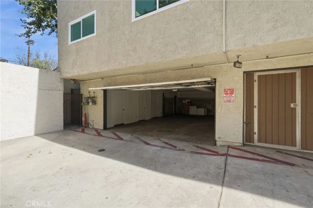 7439 Woodman Avenue 54, Van Nuys, CA 91405