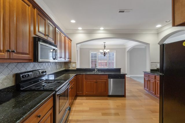 635 Nickolas Dr, Lebanon, TN 37087