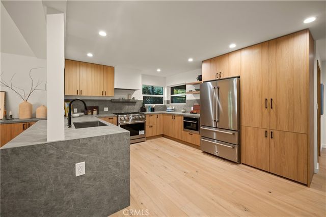 3947 Sumac Drive, Sherman Oaks, CA 91403